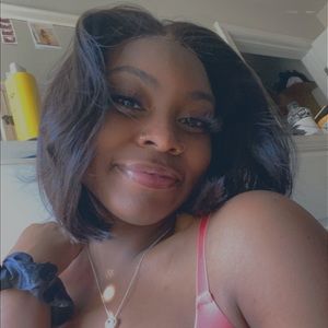 Meet your Posher, Elisha